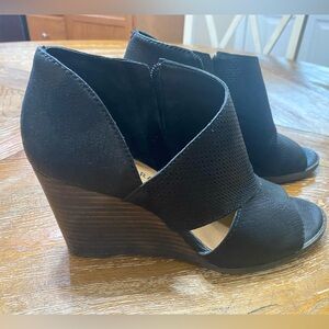Lucky Brand Cut Out Wedge
